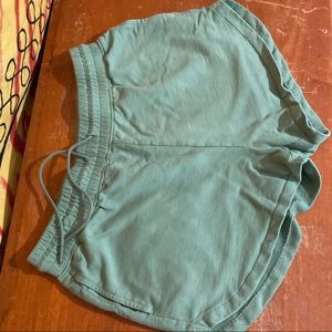 Gymshark legacy shorts, green, medium